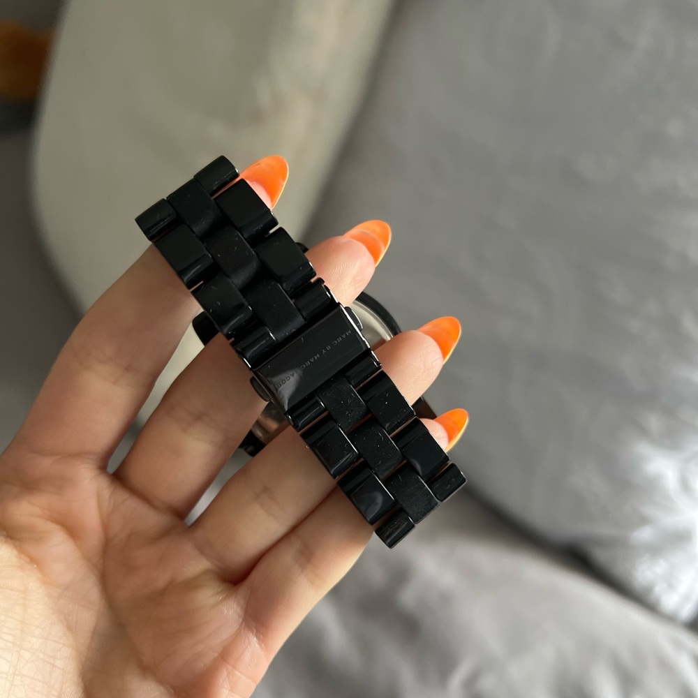 Black Marc Jacobs Watch - Picture 3 of 3